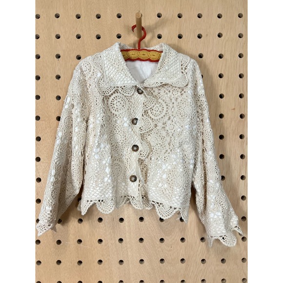 Vintage crocheted lace jacket - Picture 2 of 8